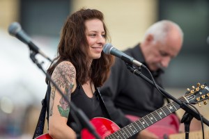 RebeccaGraynotes-Bastille_2014-07-12-238